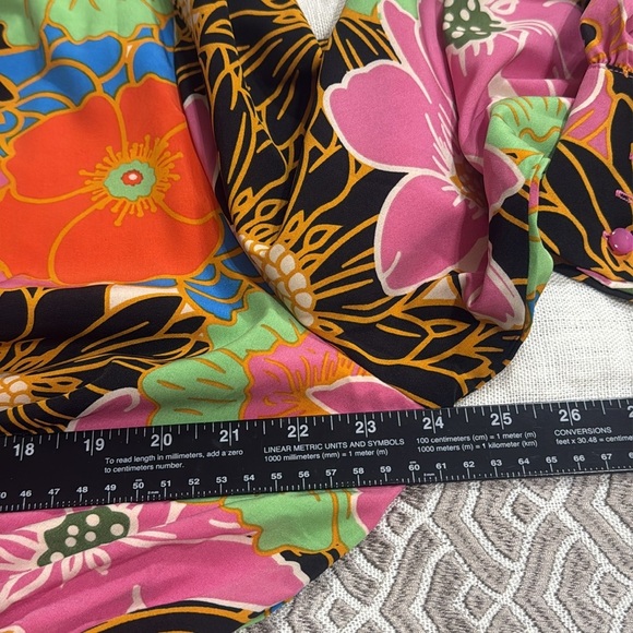 (R) Good times usa Floral Maxi Dress with Vibrant Colors, size 2XL - Picture 8 of 15